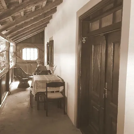 Semesterbostad Country House 'pri Lipi' *